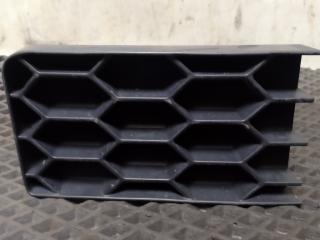 Заглушка бампера левая передняя левая Toyota bB 2003