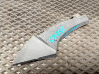 Запчасть уголок жабо правый LIFAN Solano 2016