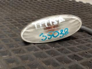 Запчасть повторитель поворота в крыло Nissan Tiida 2009