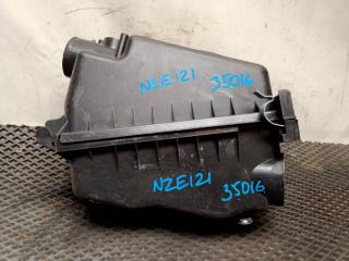 Фото запчасти корпус воздушного фильтра Toyota Corolla 2001 контрактная запчасть Запчасть корпус воздушного фильтра Toyota Corolla 2001