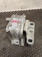 Запчасть опора двигателя правая правая Volkswagen Passat 2013