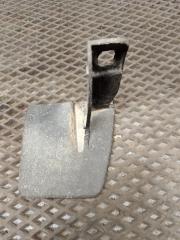 Брызговик задний левый задний левый Toyota RAV4 2010