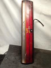 Запчасть вставка багажника Toyota Vista 1992