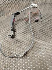 Фото запчасти датчик abs передний левый передний левый Toyota Corolla Spacio 1998 контрактная запчасть Запчасть датчик abs передний левый передний левый Toyota Corolla Spacio 1998