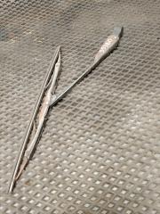 Дворник двери багажника Honda CR-V 2000