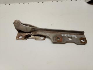 Запчасть петля капота левая левая Mitsubishi Lancer Cedia 2002