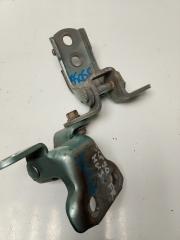 Запчасть петля двери передней правой передняя правая Toyota Vitz 2009