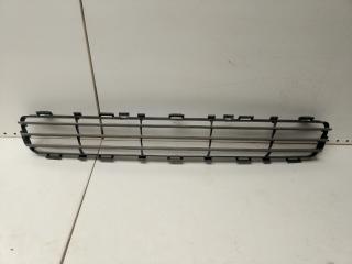 Решетка в бампер передняя Toyota Avensis 2005