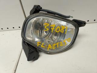 ТУМАНКА ЛЕВАЯ передняя левая Toyota Avensis 2004