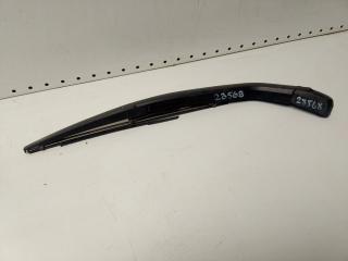 Дворник двери багажника задний Toyota Ist 2006