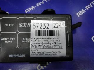 Блок предохранителей под капотом NISSAN TERRANO PR50 TD27T Блок предохранителей под капотом NISSAN TERRANO PR50 TD27T