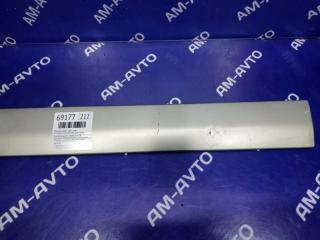 Накладка двери задняя правая MITSUBISHI RVR N23WG 4G63