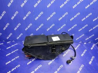 Блок предохранителей под капотом MERCEDES-BENZ C-CLASS 1996