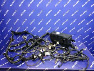 Коса под капотом TOYOTA KLUGER V 2001