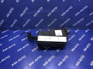 Блок предохранителей под капотом FORD KUGA 2012 контрактная Блок предохранителей под капотом FORD KUGA 2012