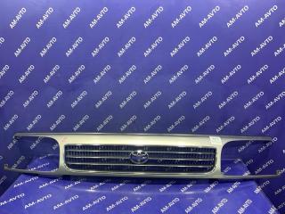 Решетка радиатора TOYOTA HIACE 1995