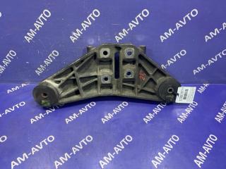 Крепление редуктора TOYOTA ALPHARD 2004 контрактная Крепление редуктора TOYOTA ALPHARD 2004