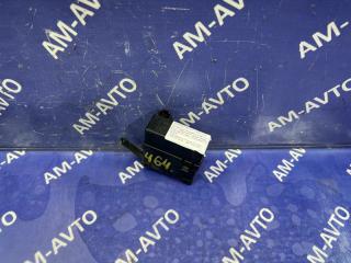 Блок предохранителей под капотом NISSAN SKYLINE 2014