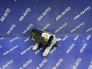 Блок предохранителей под капотом NISSAN X-TRAIL 2002