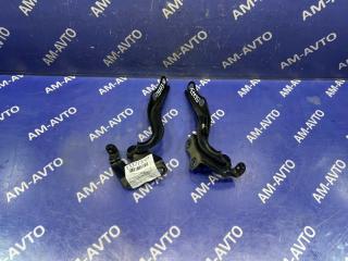 Петля капота TOYOTA AVENSIS 2009 контрактная Петля капота TOYOTA AVENSIS 2009