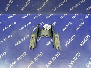 Петля капота MAZDA BONGO FRIENDEE 1999 контрактная Петля капота MAZDA BONGO FRIENDEE 1999