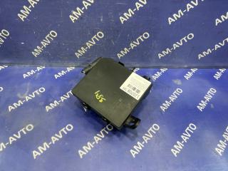 Блок предохранителей под капотом NISSAN JUKE 2012