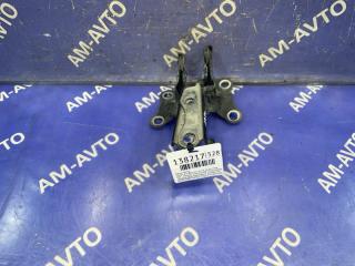 Фото запчасти петля капота TOYOTA COROLLA II 1996 контрактная запчасть Запчасть петля капота TOYOTA COROLLA II 1996