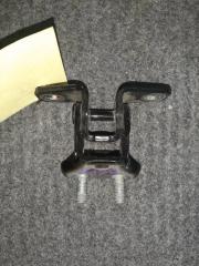 Запчасть петля двери верхняя задняя левая Mitsubishi Lancer X 2007-