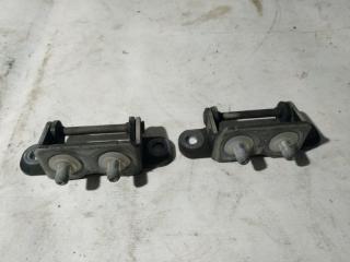 Запчасть петли задней двери Subaru Forester