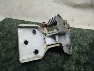 Запчасть петля двери нижняя передняя левая Mazda Bongo 1999-2010