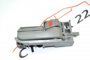 Фото запчасти ручка двери внутренняя правая Toyota Corolla 2000-2006 контрактная запчасть Запчасть ручка двери внутренняя правая Toyota Corolla 2000-2006
