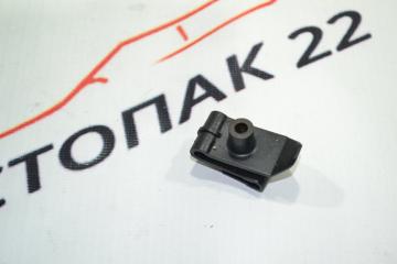 Запчасть крепление подкрылка Toyota Spacio 2001