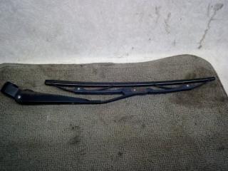 Дворник 5-й двери Toyota Caldina 1997-2001 контрактная Дворник 5-й двери Toyota Caldina 1997-2001
