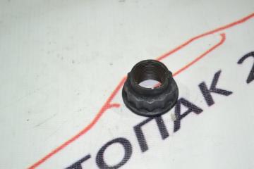 Гайка ступици Toyota Runx 2002