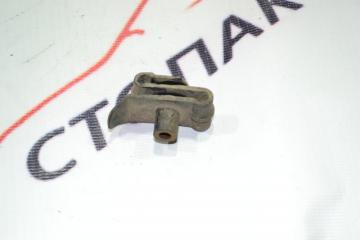 Запчасть крепление подкрылка Toyota Corolla 2001