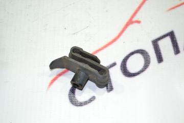 Запчасть крепление подкрылка Toyota Corolla 2002