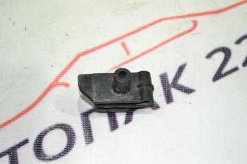 Запчасть крепление подкрылка Toyota Corolla 2000-2006