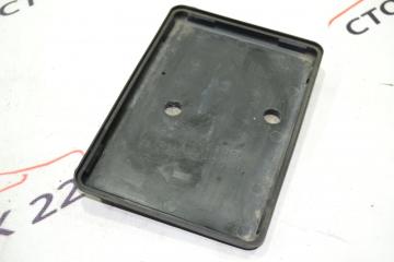 Фото запчасти площадка аккумулятора Toyota Corolla 2001 контрактная запчасть Запчасть площадка аккумулятора Toyota Corolla 2001