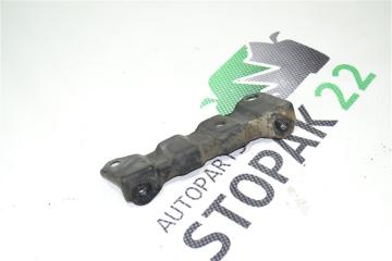 Крепление площадки аккумулятора Toyota Corolla 2000