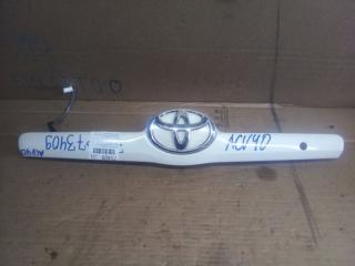 Накладка крышки багажника Toyota Camry 2007