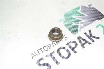 Гайка ступици Toyota Corolla 2001