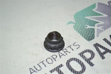 Гайка ступици Toyota Runx 2001