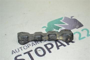 Крепление площадки аккумулятора Toyota Runx 2001