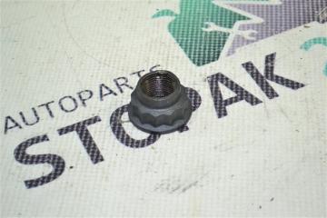 Гайка ступици Toyota Runx 2001
