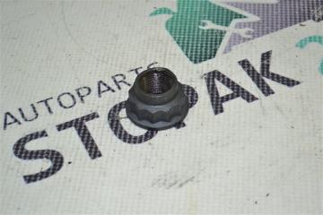 Гайка ступици Toyota Runx 2001