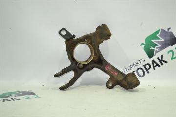 Запчасть цапфа задняя левая Toyota Runx 2002