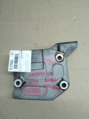Запчасть крепление компрессора кондиционера Mazda Premacy 2001
