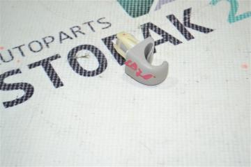 Крепление солнцезащитного козырька Toyota Runx 2002