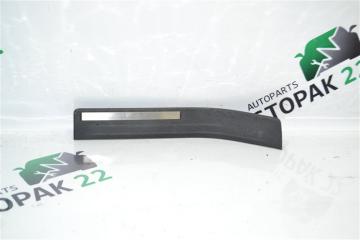 Запчасть накладка на порог задняя правая Nissan Teana 2008