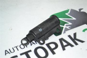 Запчасть амортизатор бардачка Toyota Corolla Runx 2003